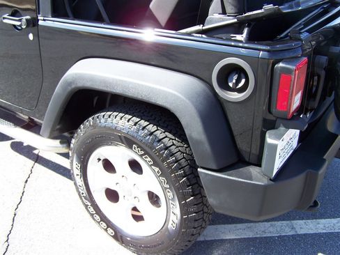 Used 2013 Jeep Wrangler Sport image 30