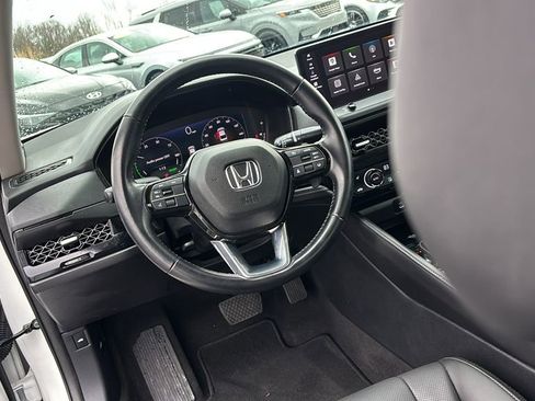Certified 2023 Honda Accord Touring image 13