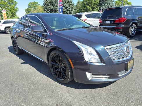 Used 2013 Cadillac XTS Platinum FWD image 11