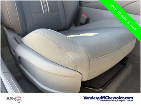 Used 2025 Hyundai Elantra SEL FWD image 24