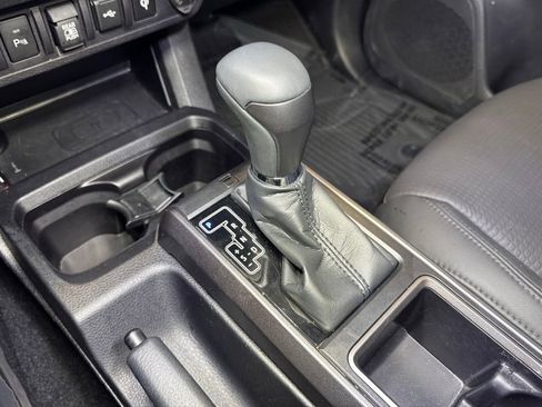 Used 2023 Toyota Tacoma TRD Off-Road w/ TRD Premium Off Road Package AWD/4WD image 36