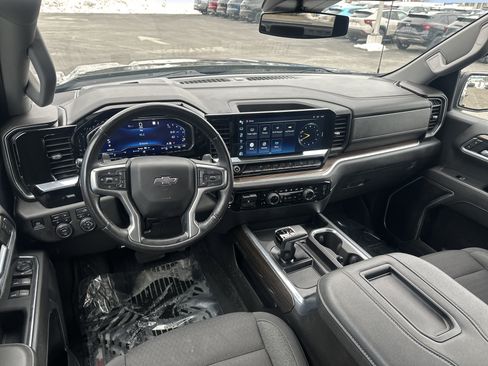 Certified 2022 Chevrolet Silverado 1500 RST image 8