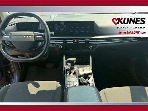 Used 2026 Kia Sportage LX FWD image 23