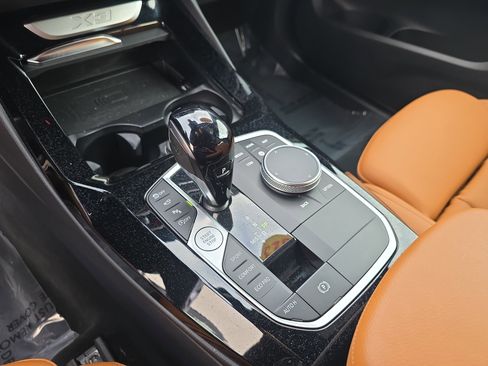 Used 2023 BMW X3 sDrive30i w/ Premium Package image 27