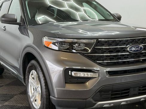 Certified 2022 Ford Explorer XLT w/ Equipment Group 202A image 7