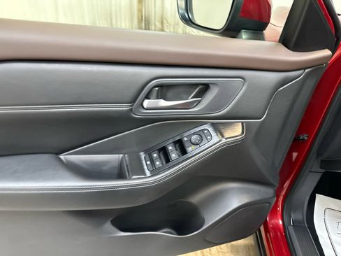 Certified 2023 Nissan Rogue SV w/ SV Premium Package image 26