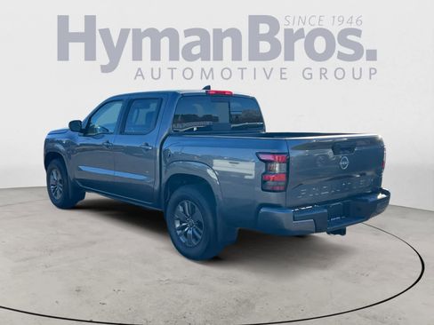 Certified 2025 Nissan Frontier SV w/ SV Convenience Package image 11