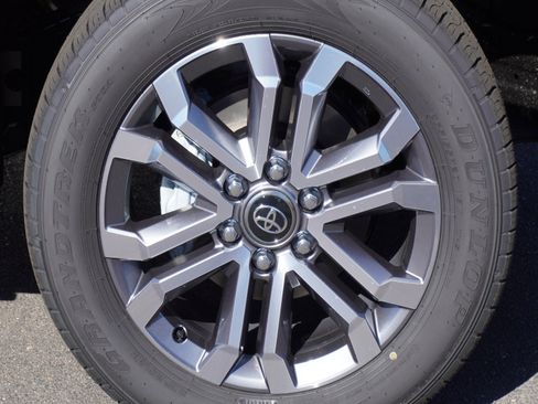 New 2025 Toyota 4Runner Limited image 4