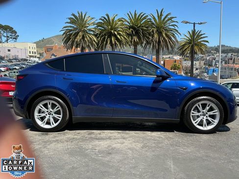 Used 2023 Tesla Model Y Long Range AWD/4WD image 3
