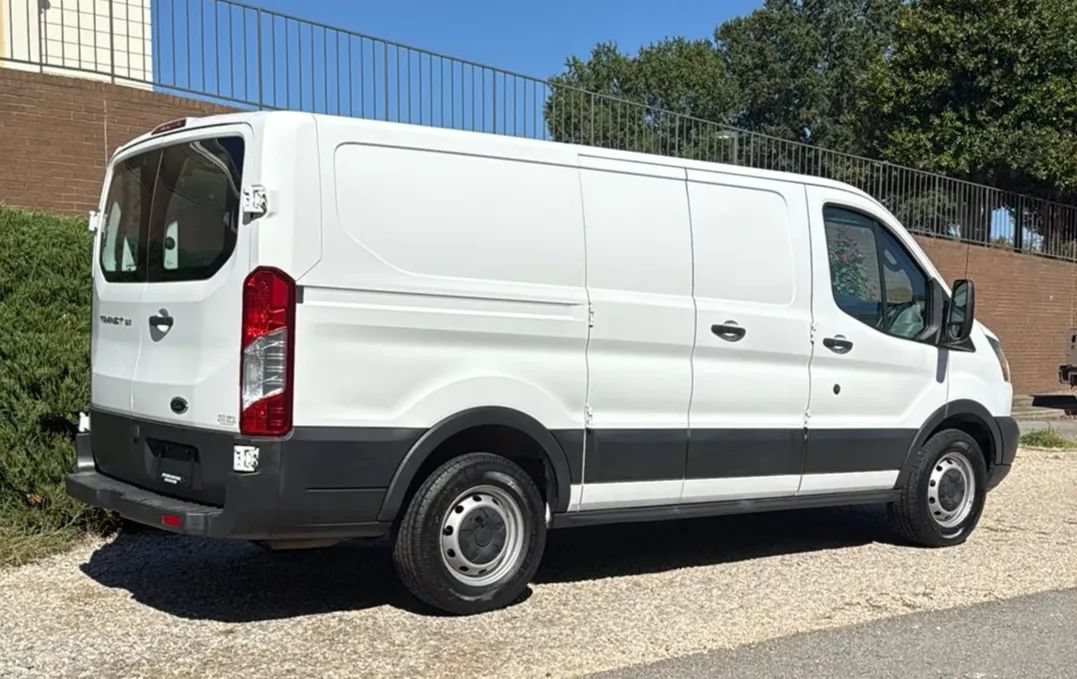 Used 2016 Ford Transit 150 130 Low Roof RWD image 6