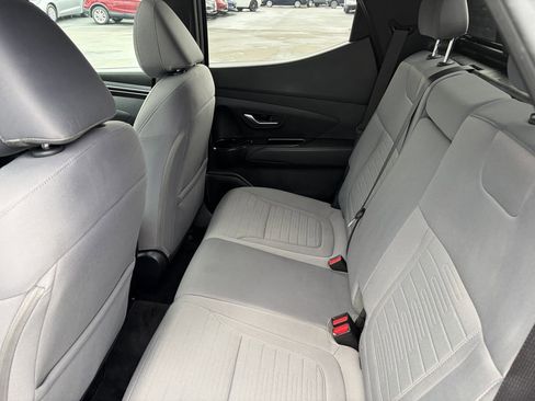 Used 2023 Hyundai Santa Cruz SEL Premium AWD/4WD image 23