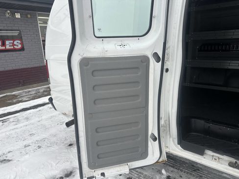 Used 2009 Ford E-250 and Econoline 250 E 250 3dr Cargo Van image 23