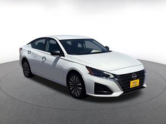 Used 2025 Nissan Altima 2.5 SV FWD video 2
