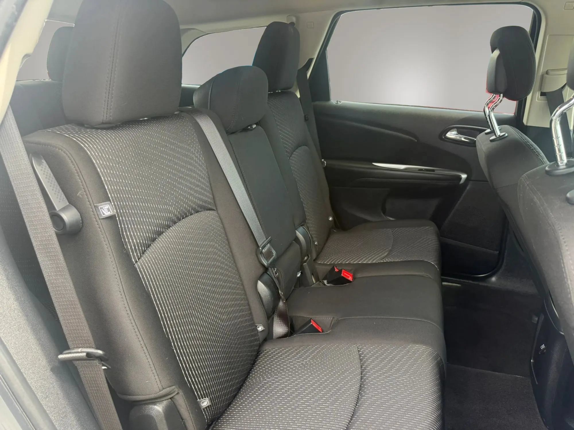 Used 2020 Dodge Journey SE w/ Blacktop Package FWD image 23
