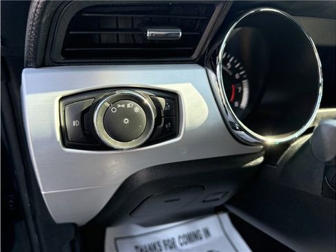 Used 2016 Ford Mustang Premium image 28