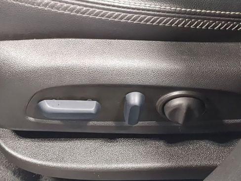 Used 2023 GMC Terrain Denali w/ Denali Premium Package AWD/4WD image 21