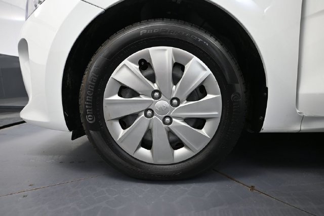 Used 2018 Kia Rio S FWD image 13