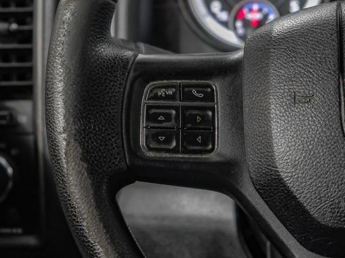 Used 2014 RAM 2500 Tradesman w/ Chrome Appearance Group AWD/4WD image 16