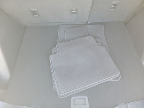 Used 2025 Ford Escape ST-Line w/ Tech Pack #1 FWD image 17