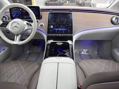 Used 2023 Mercedes-Benz EQE 350+ Sedan image 20
