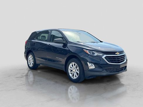 Used 2020 Chevrolet Equinox LS AWD/4WD image 8