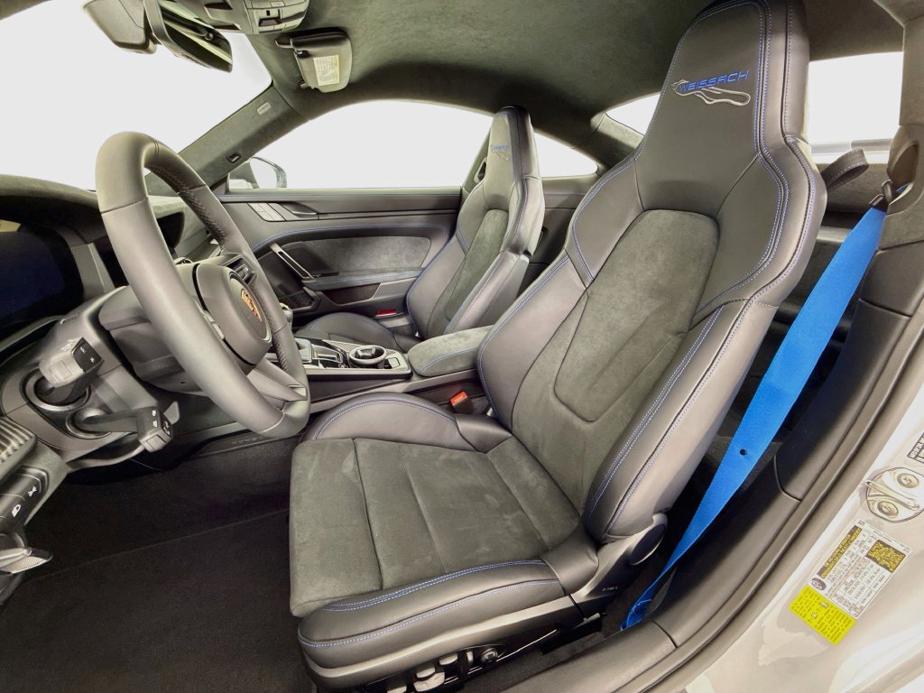 Used 2026 Porsche 911 GT3 RWD image 5
