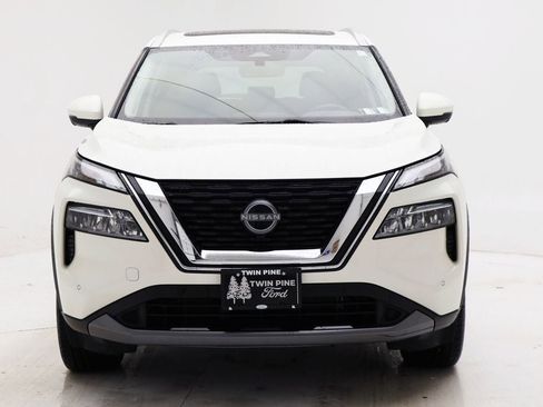 Used 2023 Nissan Rogue SL w/ SL Premium Package image 4