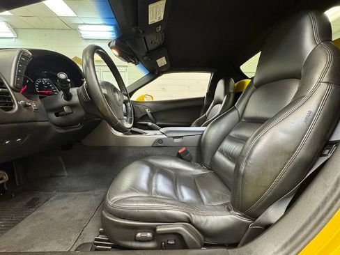 Used 2006 Chevrolet Corvette Convertible w/ Preferred Equipment Group RWD image 14