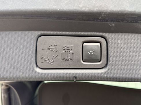 Used 2023 Ford Mustang Mach-E Premium image 18