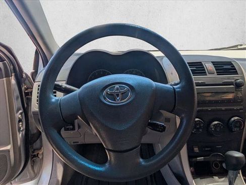 Used 2009 Toyota Corolla LE FWD image 17