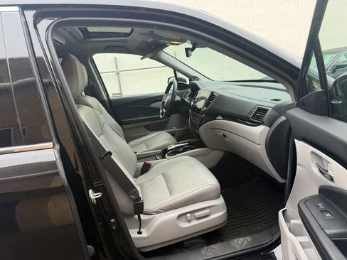 Used 2019 Honda Pilot Touring image 27