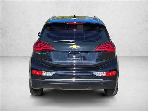Used 2020 Chevrolet Bolt Premier w/ Infotainment Package image 7