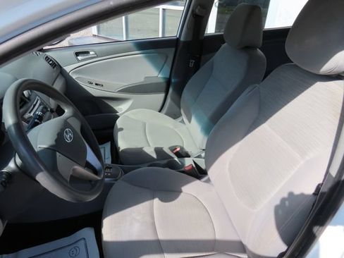 Used 2017 Hyundai Accent SE FWD image 15