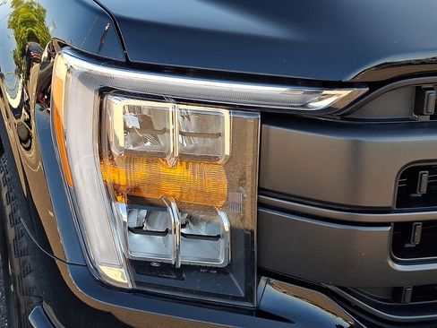 Certified 2023 Ford F150 Lariat AWD/4WD image 9