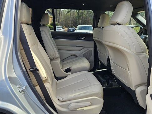 New 2025 Jeep Grand Cherokee L Limited w/ Trailer Tow Package image 14