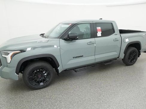 New 2025 Toyota Tundra Limited image 2