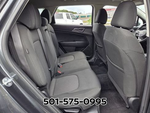 Used 2025 Kia Sportage LX FWD image 16