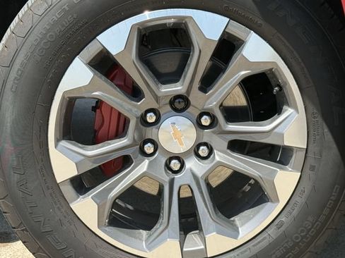 Certified 2026 Chevrolet Tahoe LT w/ Comfort Package RWD image 11