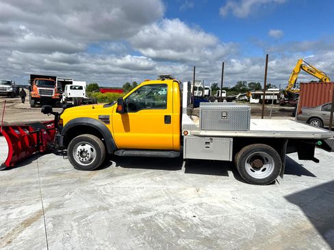 Used 2010 Ford F450 4x4 Regular Cab Super Duty image 7
