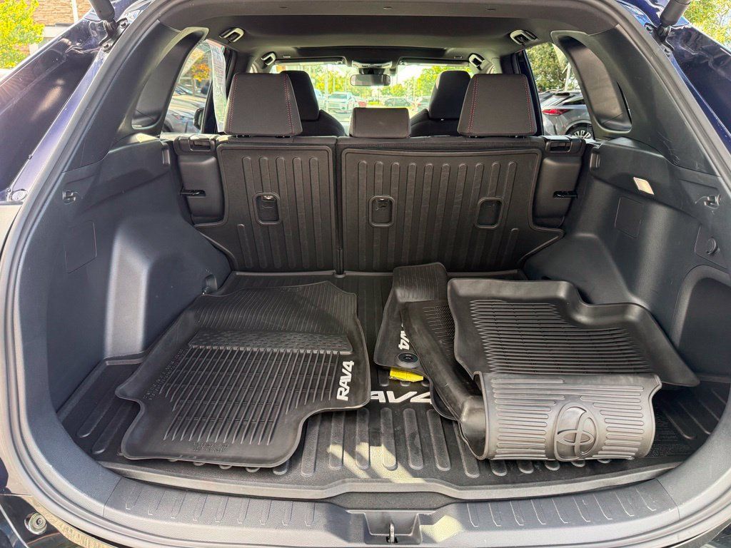 Used 2024 Toyota RAV4 SE w/ Weather & Moonroof Package AWD/4WD image 18