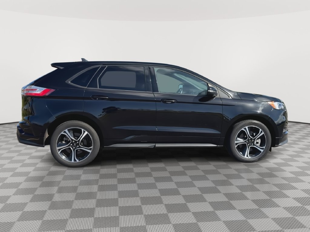 Used 2023 Ford Edge ST AWD/4WD image 9
