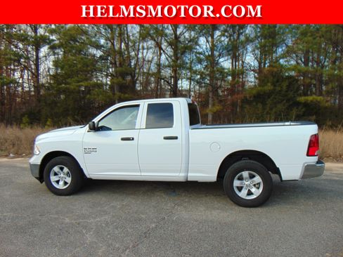 Certified 2024 RAM 1500 Classic SLT image 7