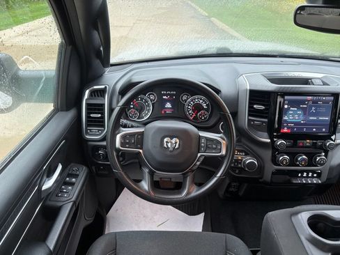 Used 2025 RAM 1500 Big Horn AWD/4WD image 40
