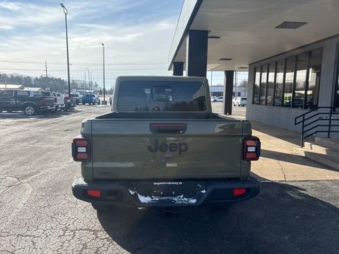 New 2026 Jeep Gladiator Sport image 9