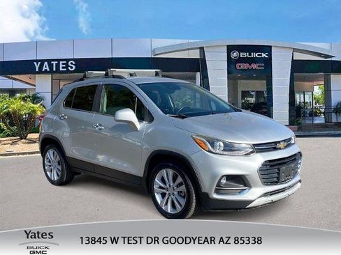 Used 2017 Chevrolet Trax Premier w/ Driver Confidence II Package image 1
