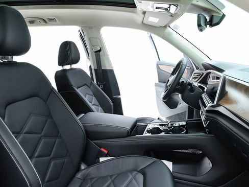 New 2026 Volkswagen Atlas SE FWD image 76