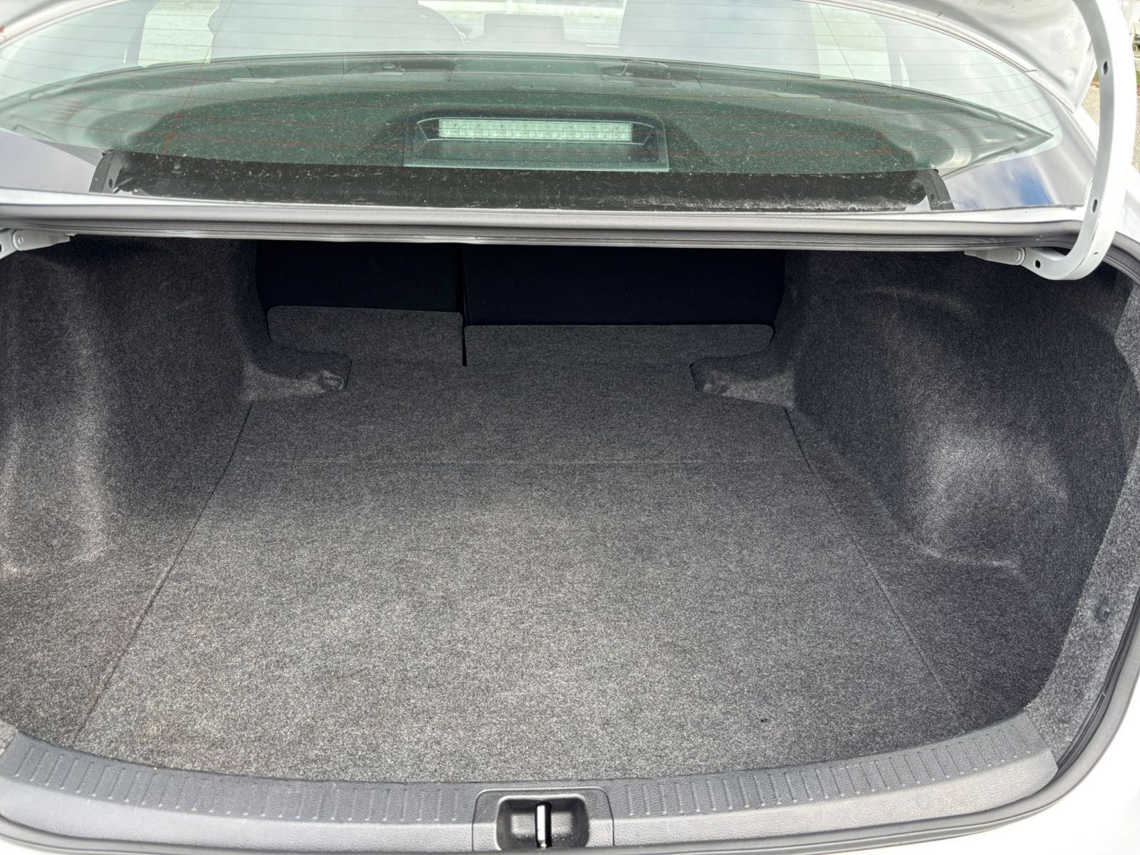 Used 2025 Toyota Corolla LE FWD image 28