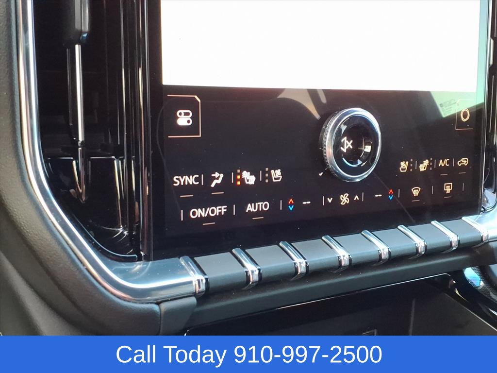 Used 2025 GMC Yukon Elevation w/ Elevation Premium Package AWD/4WD image 25