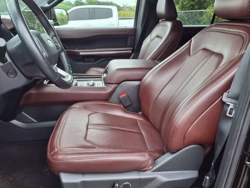 Used 2023 Ford Expedition Limited AWD/4WD image 9