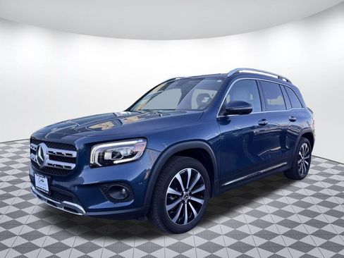 Used 2023 Mercedes-Benz GLB 250 4MATIC image 3
